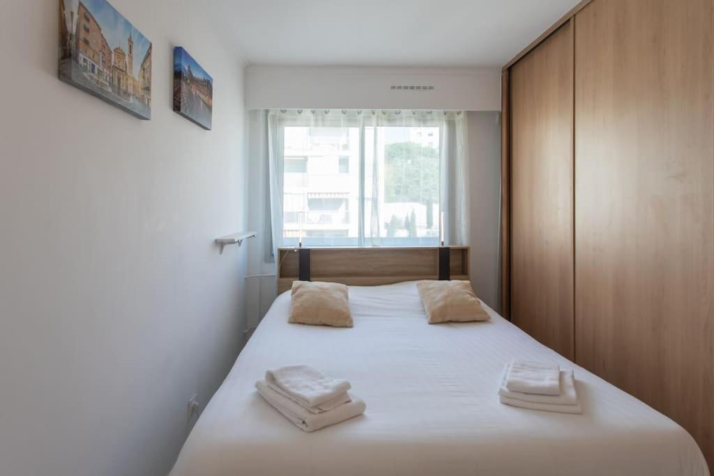 L28 Californie 1min Walk Sea 3bdr/ Ac & Balcony